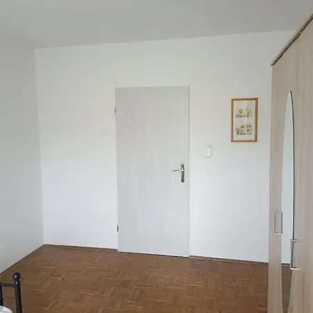 - Monteurwohnung * Швандорф