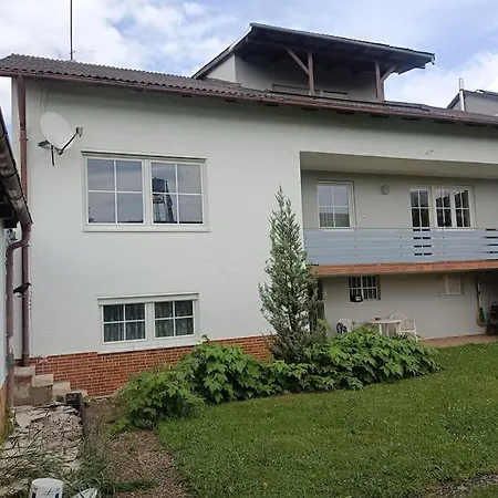 - Monteurwohnung *