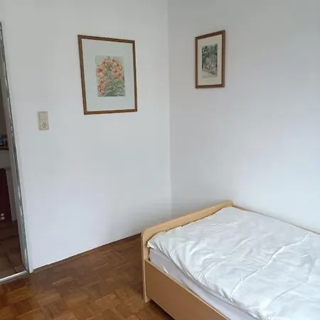 - Monteurwohnung Apartment Schwandorf in Bayern