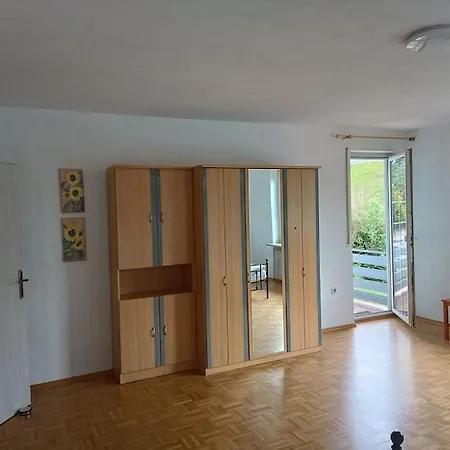 - Monteurwohnung Apartment *